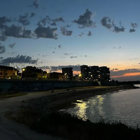 Apartamento Sky44apt Delfinariu Faleza Nord Constanţa